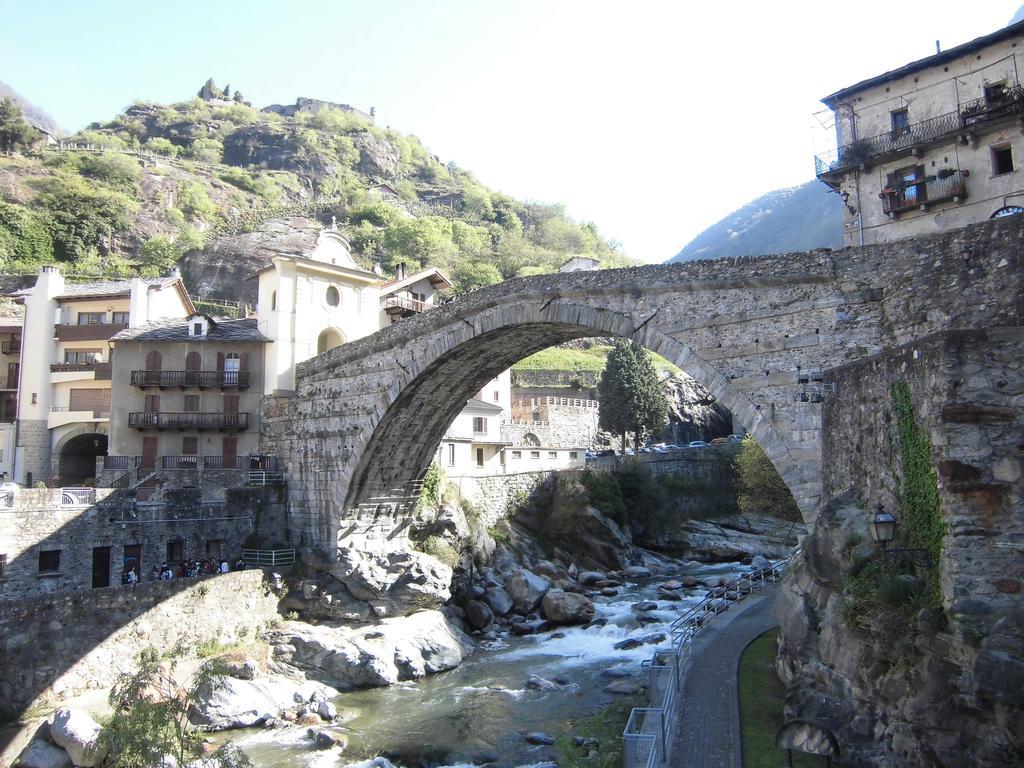 La Casa Antica Bed & Breakfast Pont-Saint-Martin Exterior foto